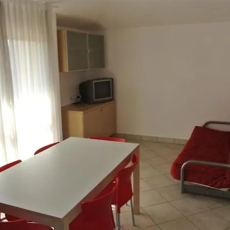 Apartment Enjoy Your 80m From The *