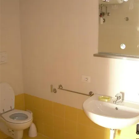 Enjoy Your 80m From The Apartment